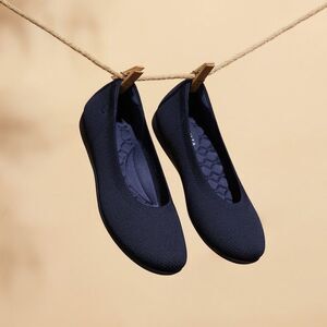 VIVAIA Round-Toe Flats (Claire ) Navy EU41.5M‎ US10